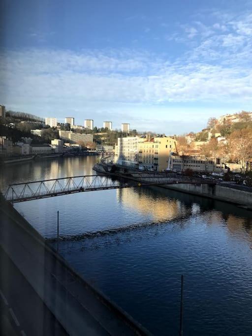 Ferienwohnung Vue Sur L'Eau Lyon Exterior foto