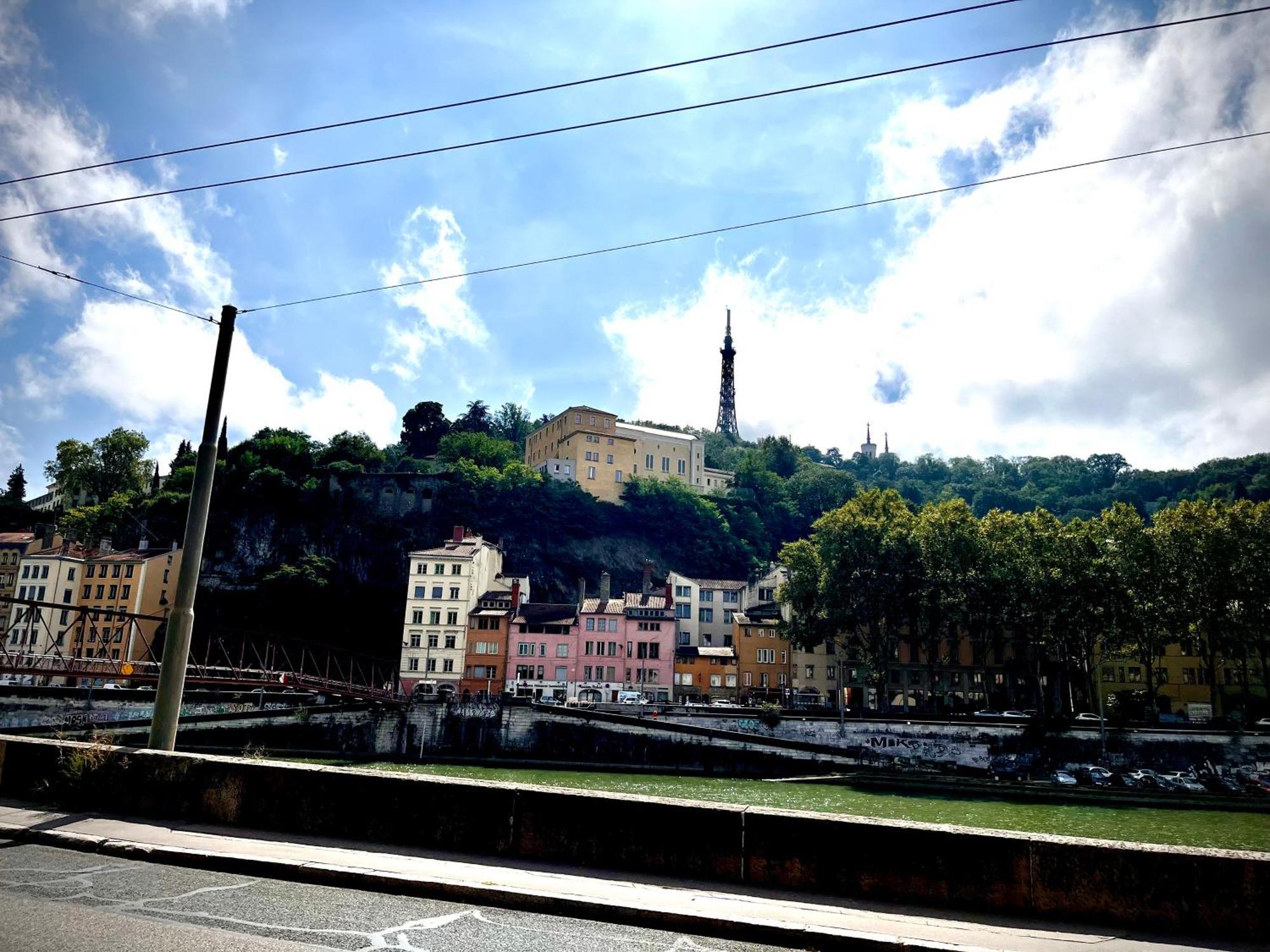 Ferienwohnung Vue Sur L'Eau Lyon Exterior foto